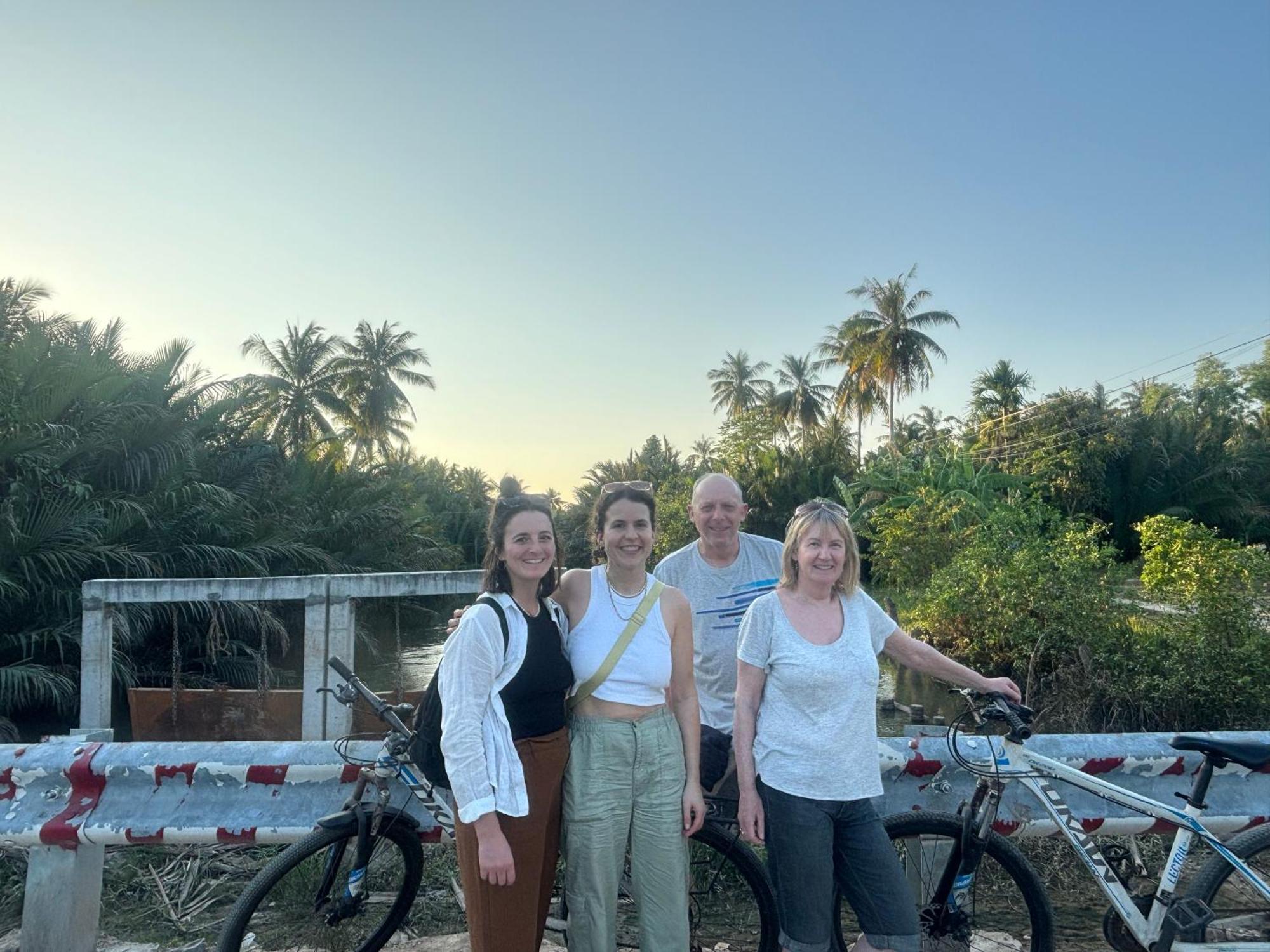 Homestay Bentre Coco Lodge Ben Tre Buitenkant foto