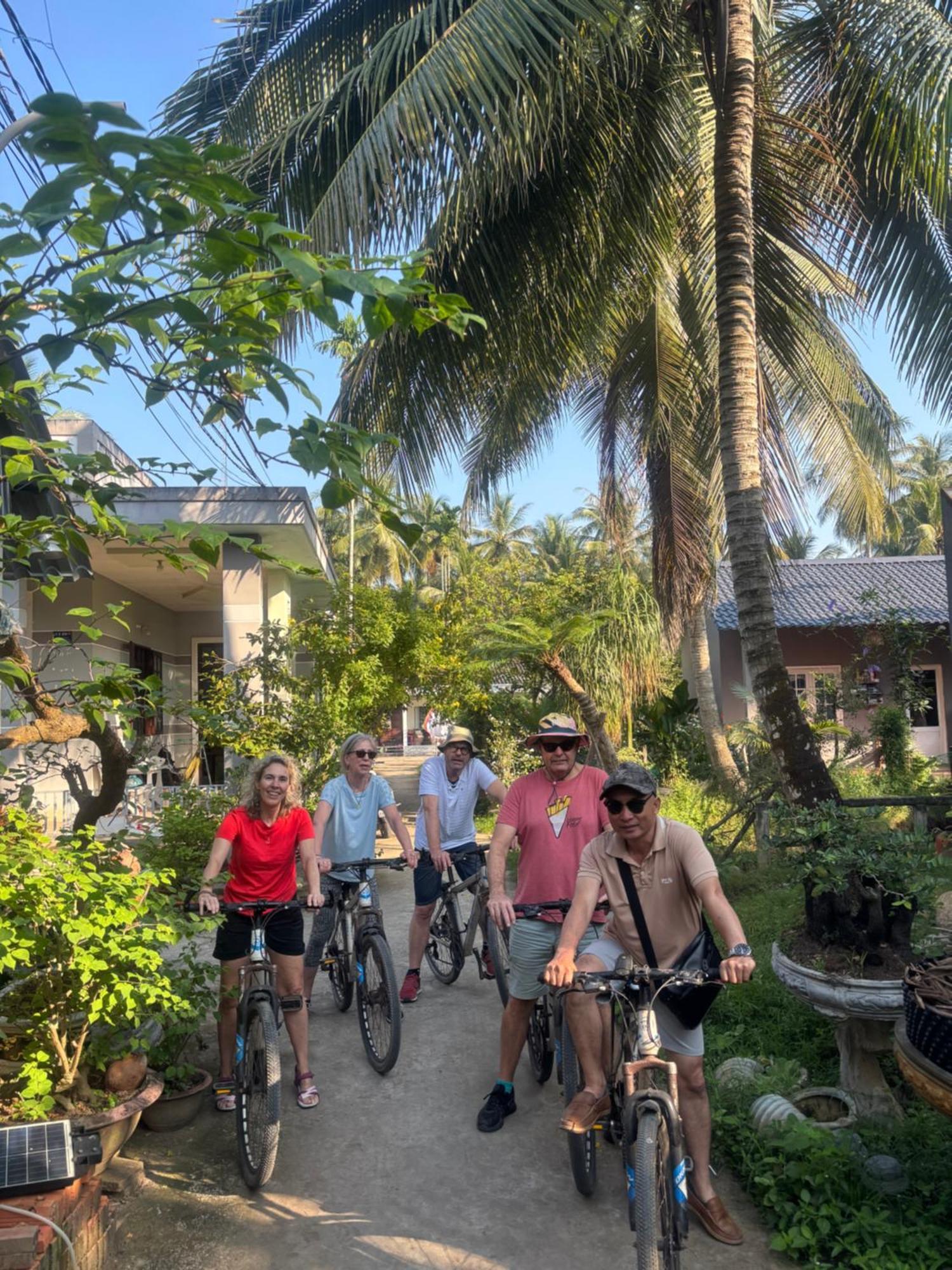 Homestay Bentre Coco Lodge Ben Tre Buitenkant foto
